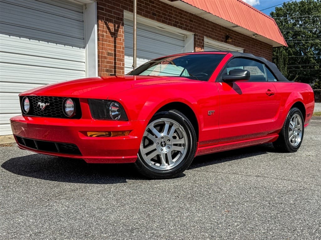 2006 Ford Mustang, photo 1