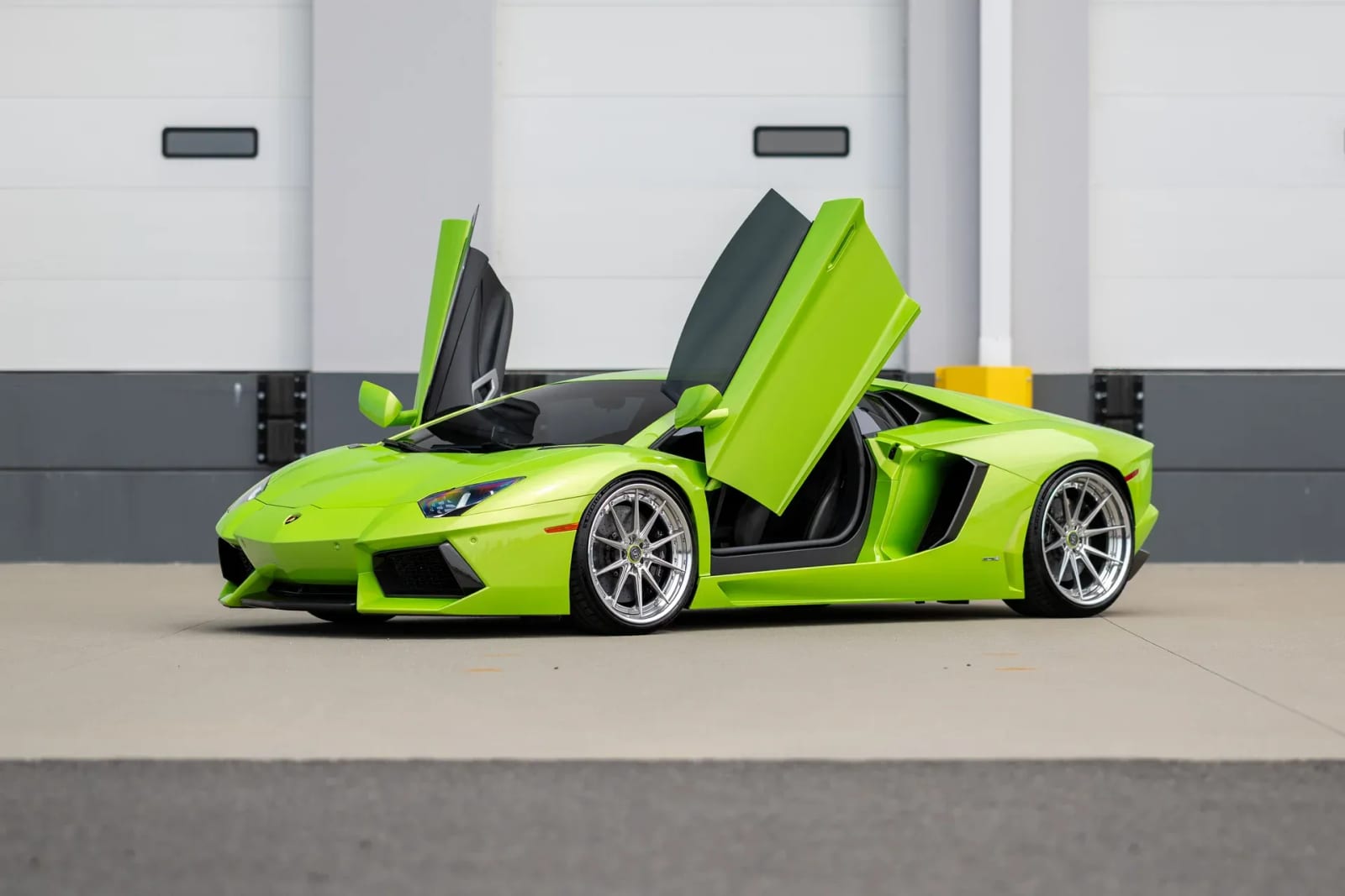 2013 Lamborghini Aventador, photo 1