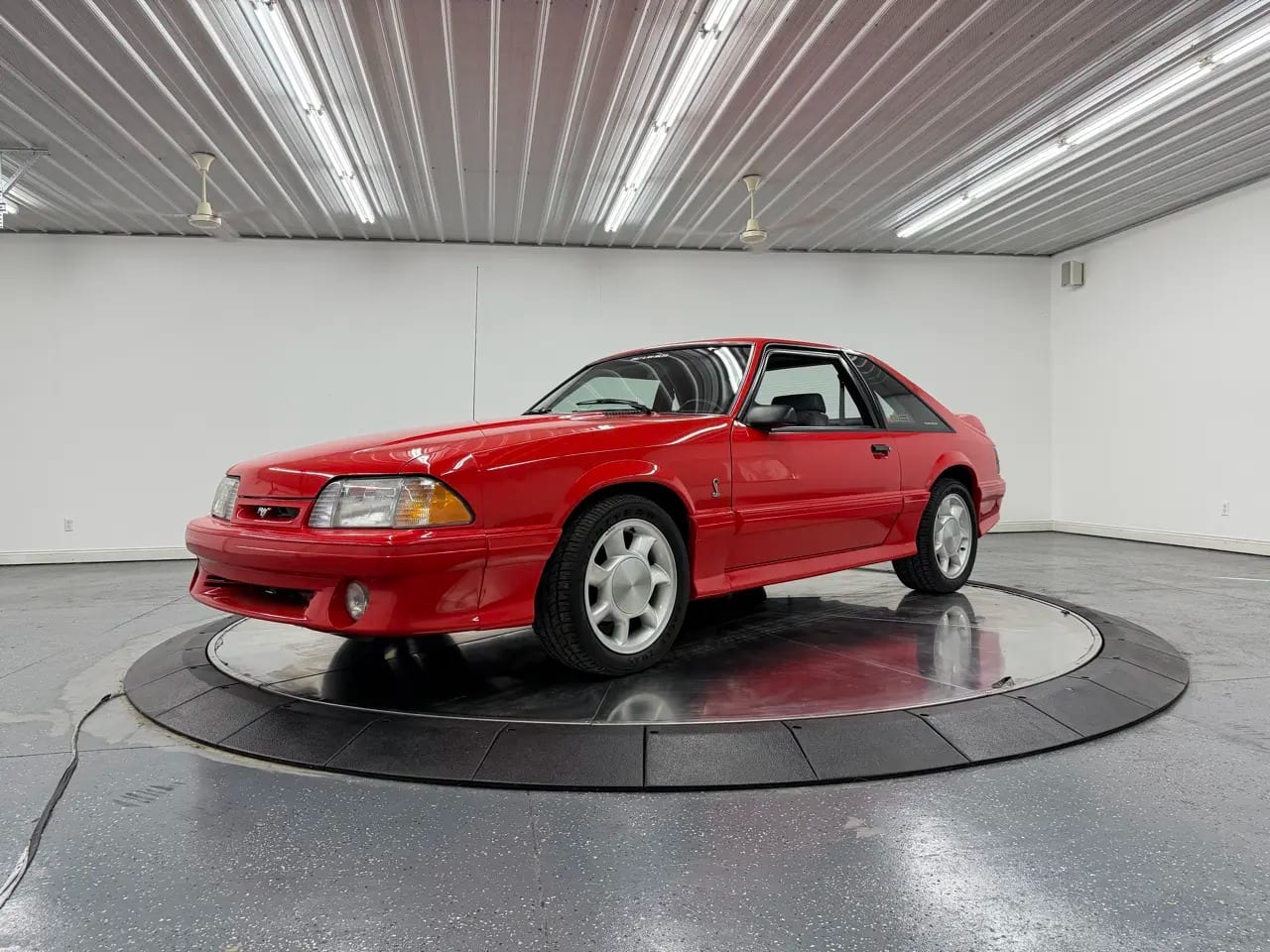 1993 Ford Mustang SVT Cobra, photo 1