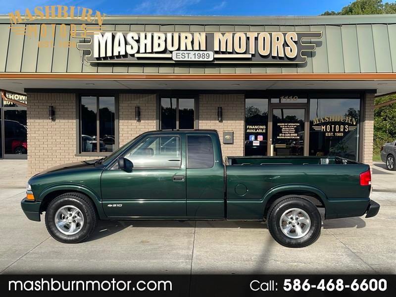 2001 Chevrolet S10 Pickup LS Ext. Cab 2WD