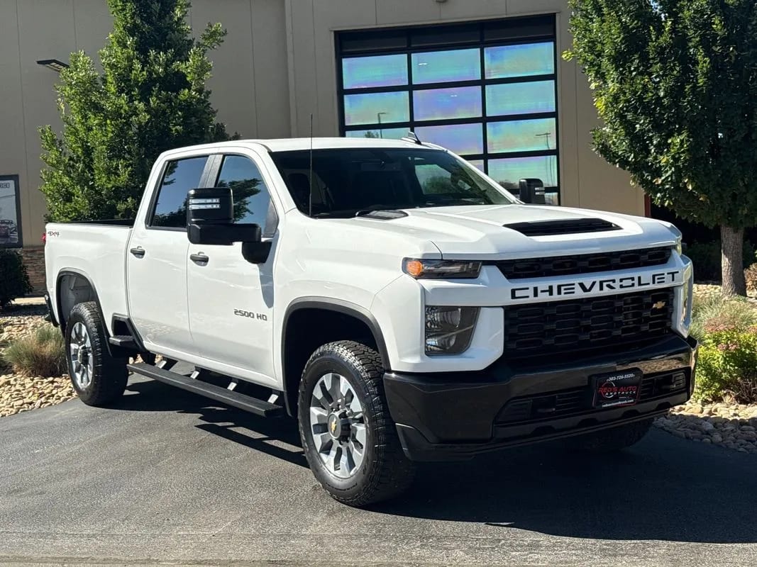 2022 Chevrolet Silverado 2500, photo 1