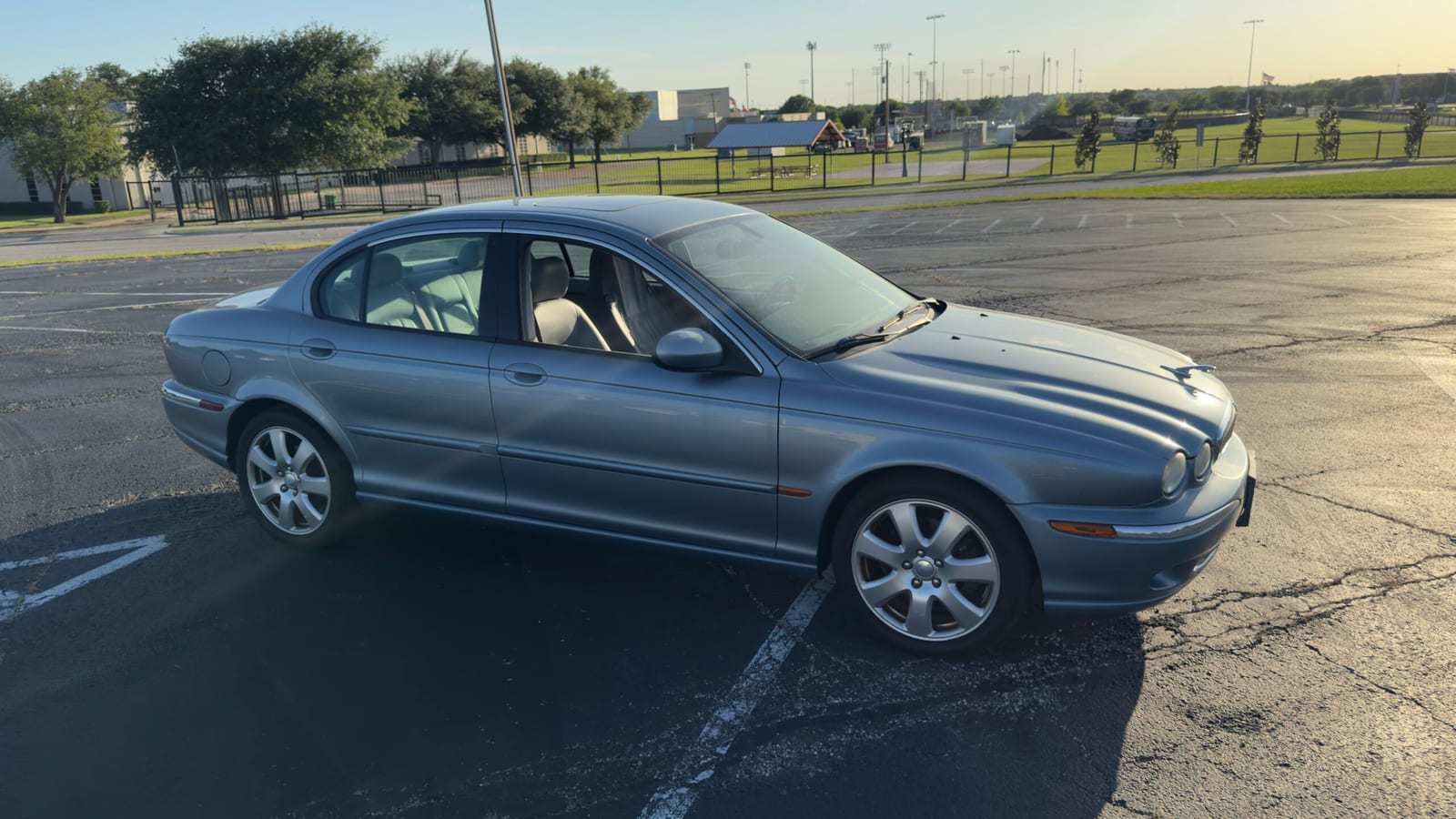 2004 Jaguar X-Type, photo 1