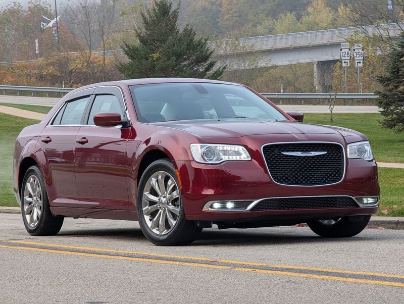 2019 Chrysler 300 Touring AWD