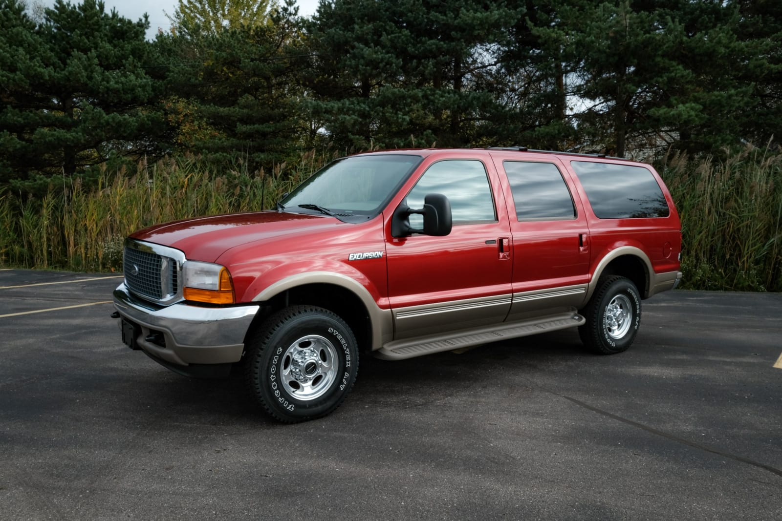 773-Mile 2000 Ford Excursion Limited 4X4