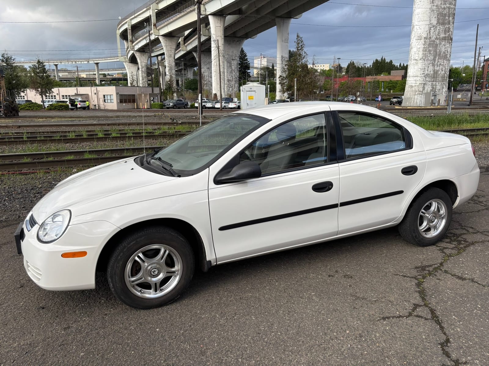 2004 Dodge Neon, photo 1