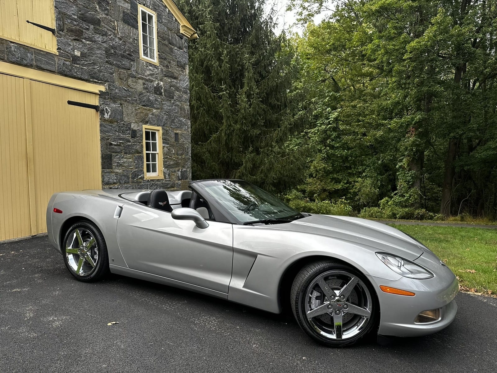 2007 Chevrolet Corvette 3LT Z51 Convertible Only 7,000 Miles - Showroom New Condition