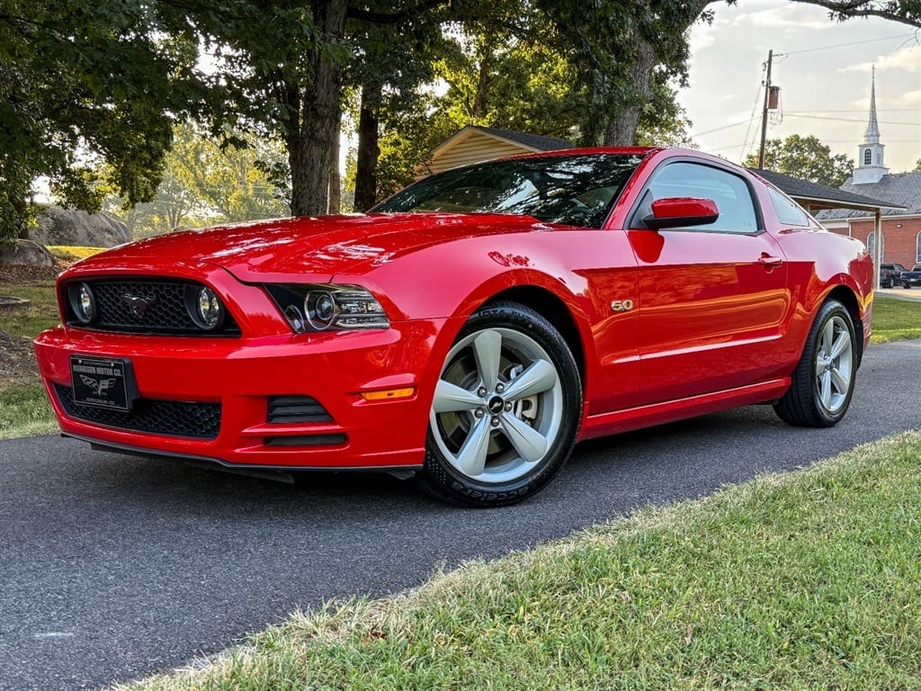 2013 Ford Mustang, photo 1