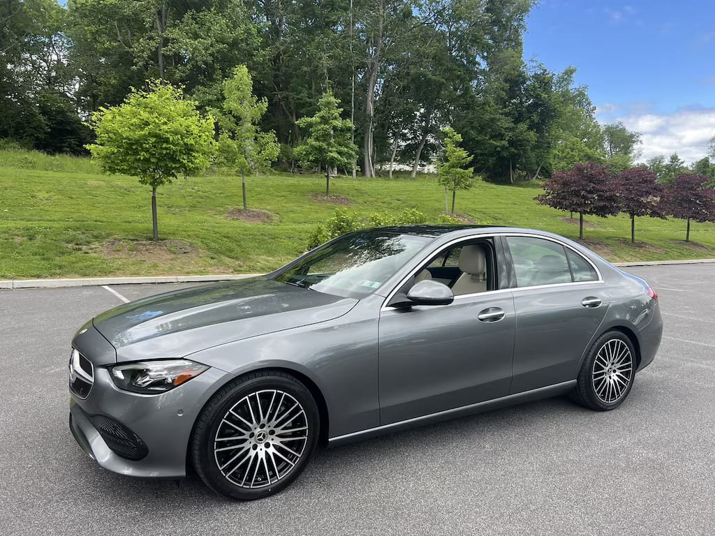 2022 Mercedes-Benz C-Class, photo 1
