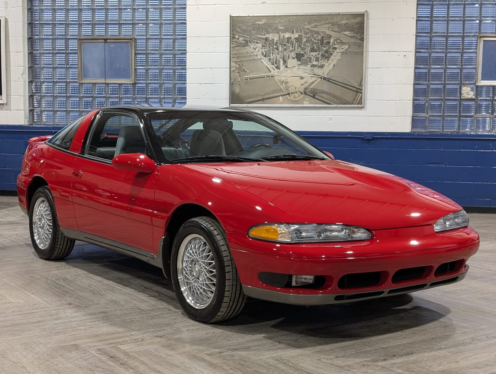1992 Plymouth Laser, photo 1