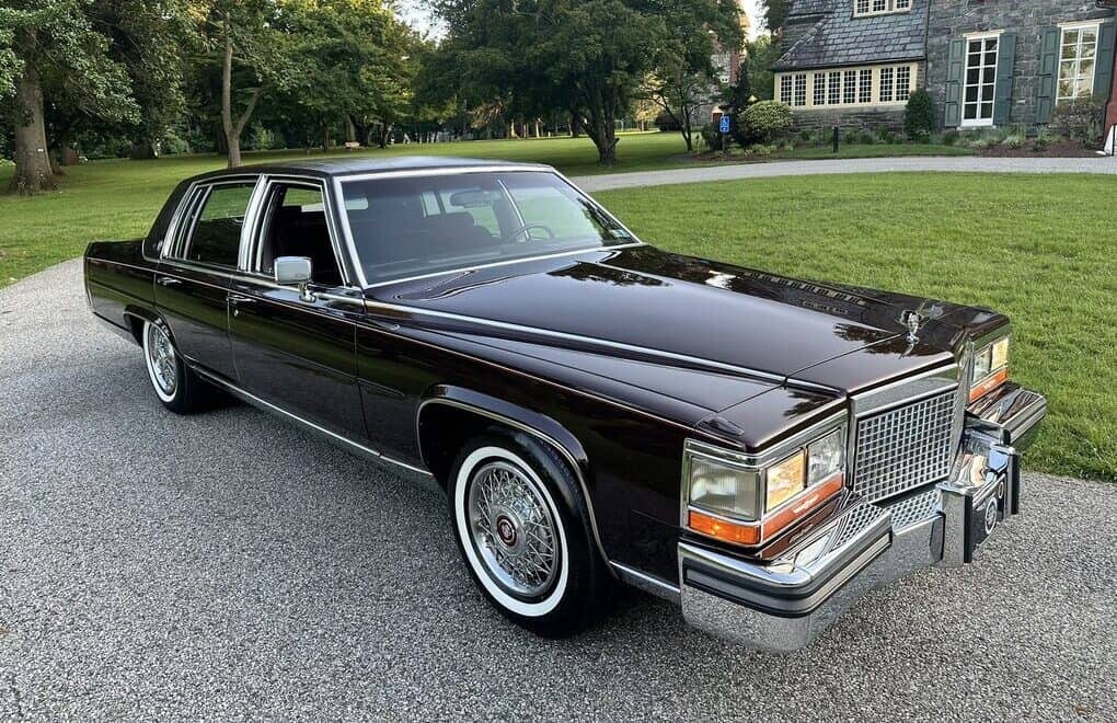 1987 Cadillac Brougham, photo 1
