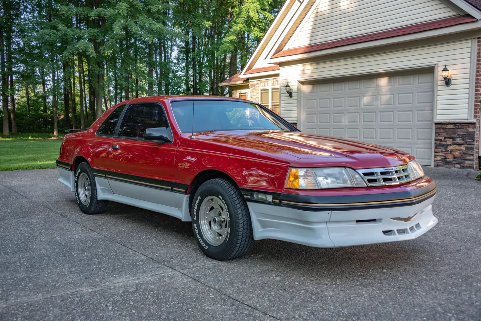 1988 Ford Thunderbird, photo 1