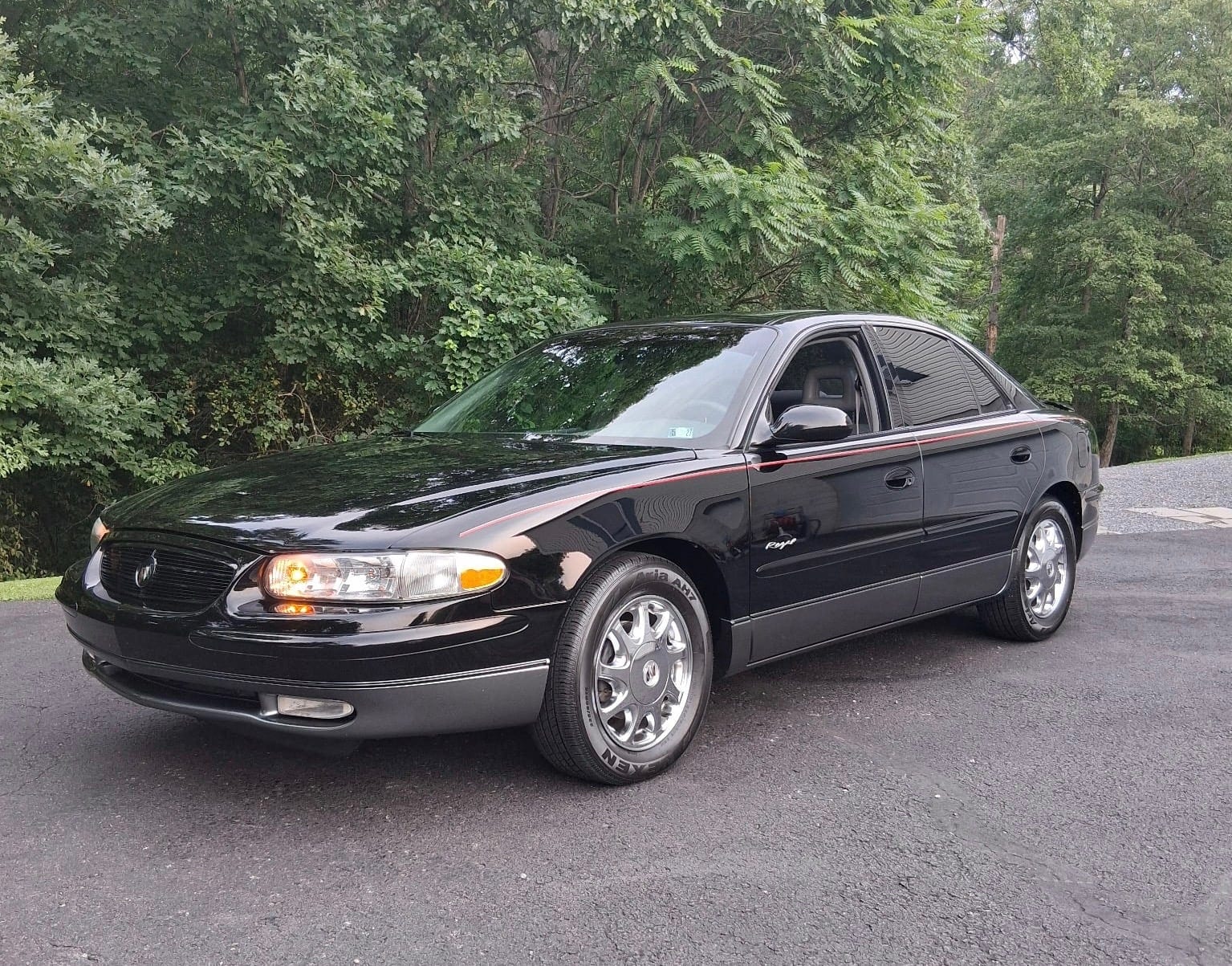 2000 Buick Regal, photo 1