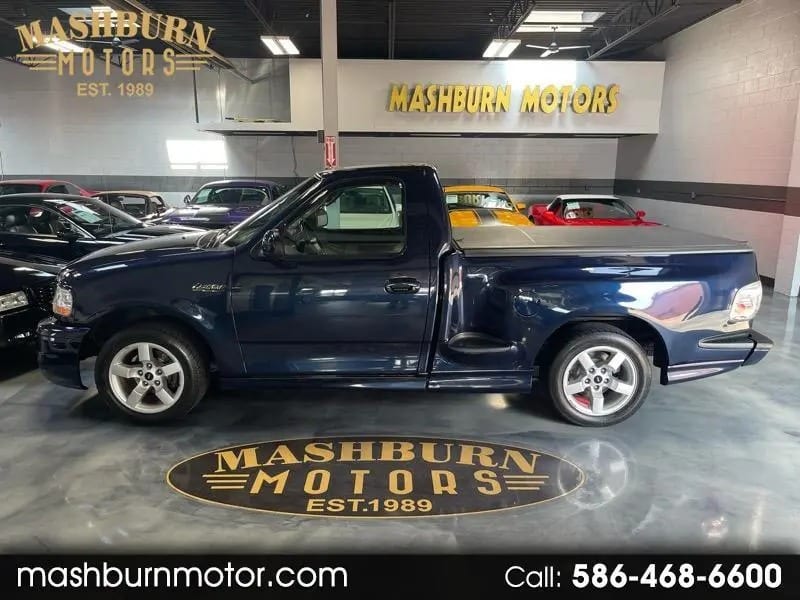2002 Ford F-150 SVT Lightning, photo 1