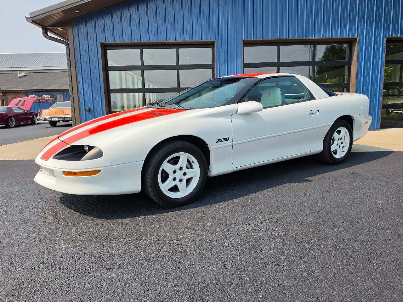 1997 Chevrolet Camaro, photo 1