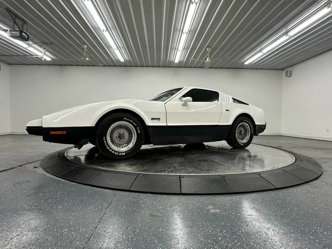 1974 Bricklin SV-1, photo 1