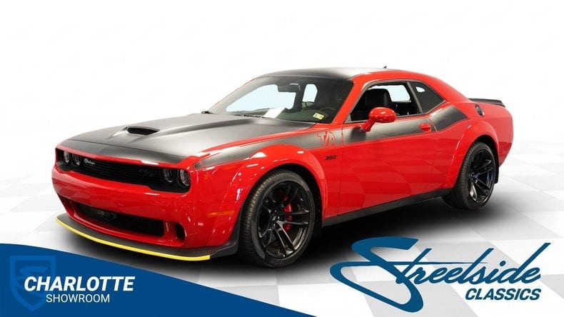2022 Dodge Challenger, photo 1