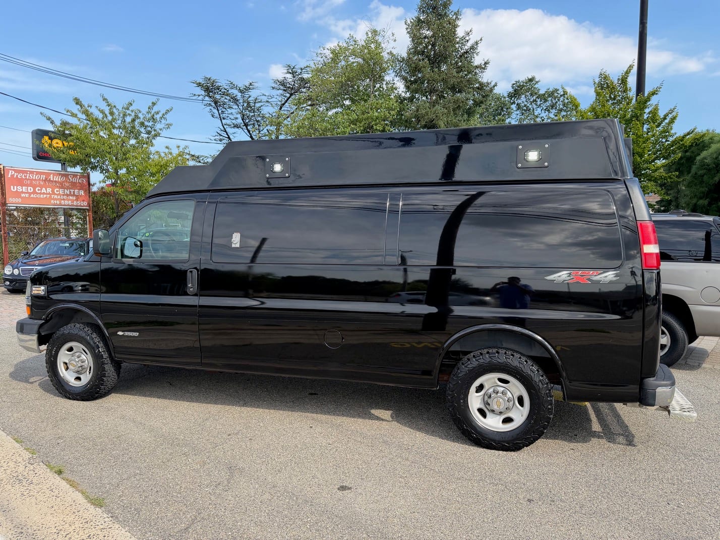 2003 Chevrolet Express 3500, photo 1
