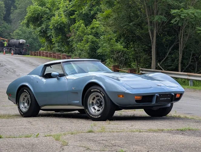 1977 Chevrolet Corvette, photo 1